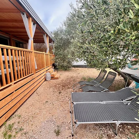 Solero Mobile Croatia, Camp Oaza Lucica, Сasa de vacaciones Drage